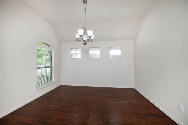 Foto del edificio - 5609 Centeridge Ln