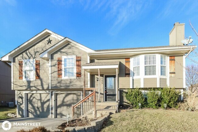 Foto del edificio - 1606 Cove Dr, Raymore, MO 64083