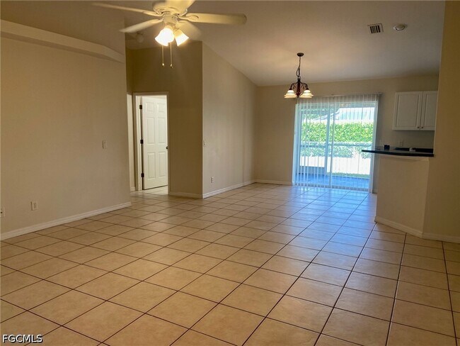 Foto del edificio - 2231 SW 12th Ave