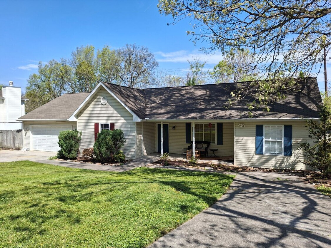 Photo - 340 Oran Road, Knoxville, TN 37934