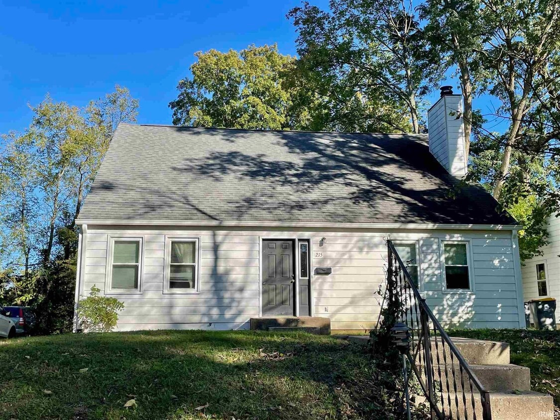 Primary Photo - 215 S Jefferson St
