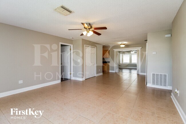 Foto del edificio - 11107 Finchley Pl