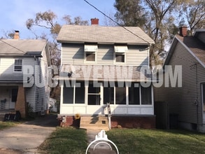 Building Photo - 531 Shasta Dr