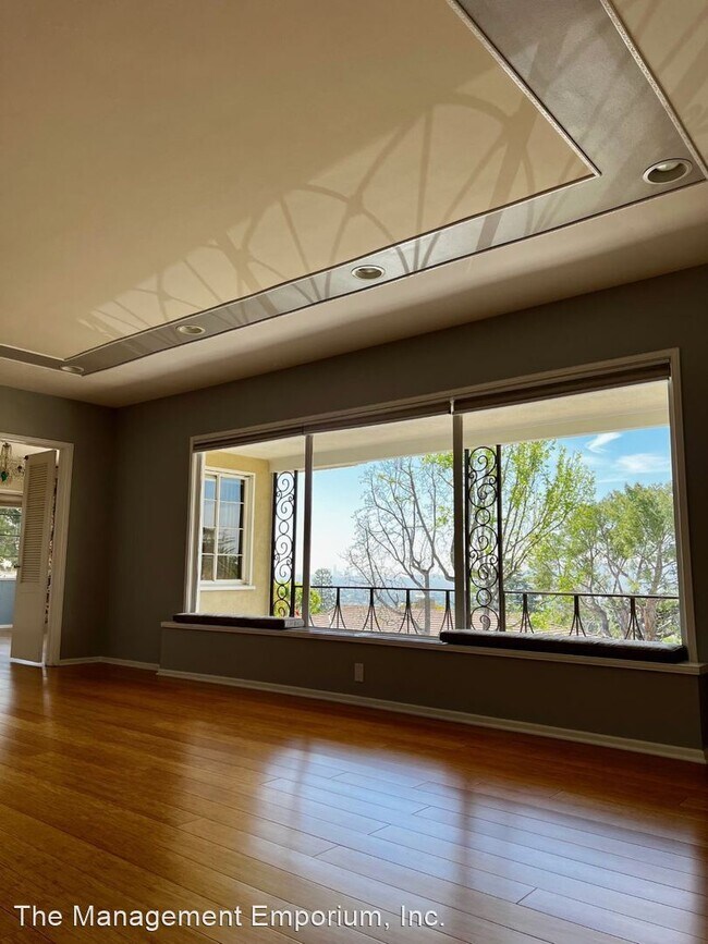 Foto del edificio - 3 br, 3 bath House - 523 Meadows Dr.