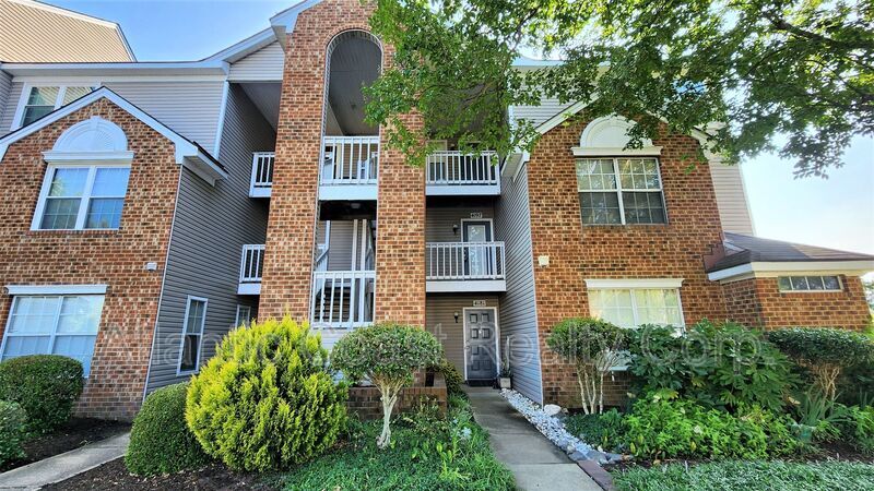 Foto principal - 4197 Laurel Green Cir