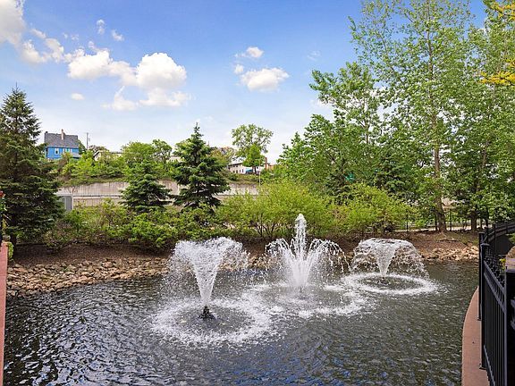 Building Photo - 317 Groveland Ave