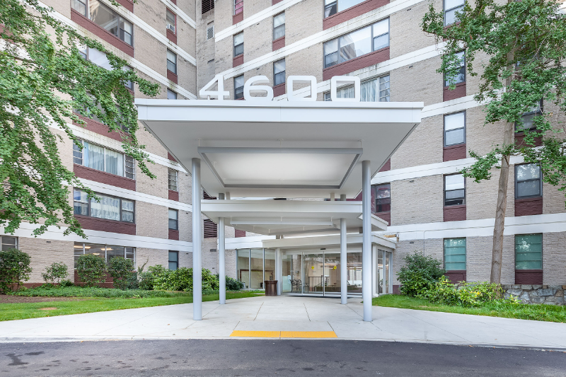 Foto principal - 4600 Duke St