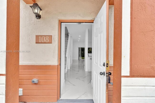 Foto del edificio - 17337 NW 7th Ave