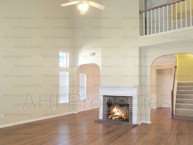 Building Photo - 5522 Fawn Cir