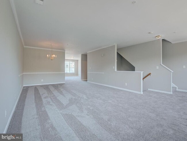 Building Photo - 1670 Mohegan Dr