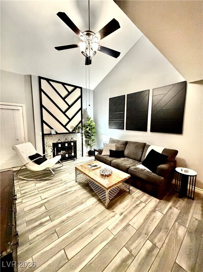 Foto del edificio - 2700 Lodestone Dr