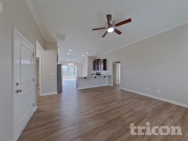 Foto del edificio - 333 Finch Ln