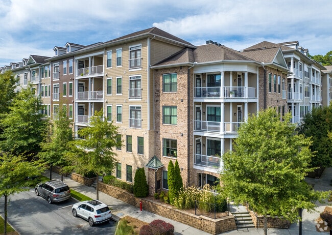 Building Photo - Eleven 85 Apartments