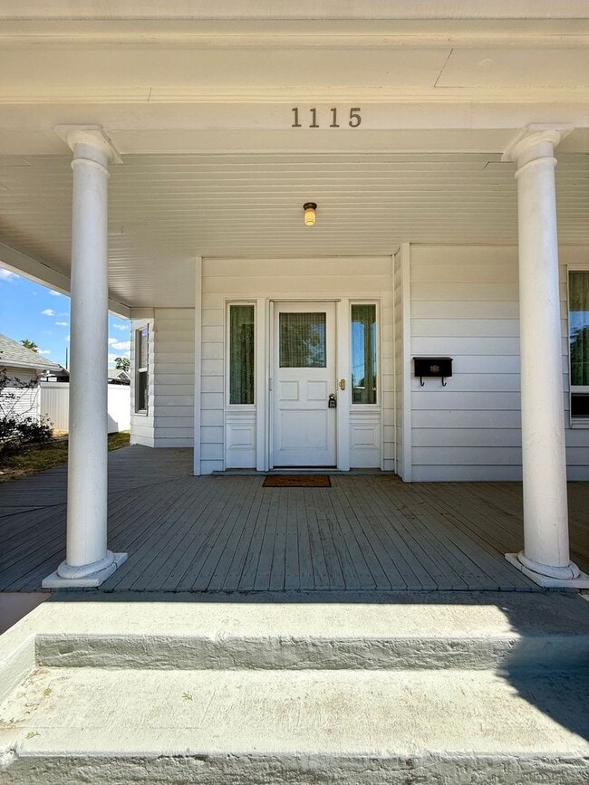 Building Photo - Charming 4-Bedroom, 2-Bath Victorian Home ...