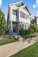 Building Photo - Anoka Detached Townhome