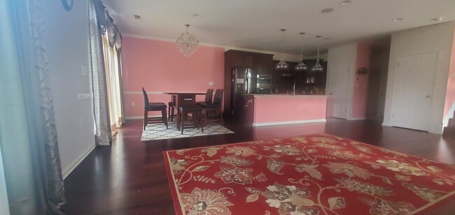 Building Photo - 20 Bauer Ln