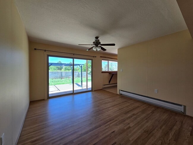 Building Photo - 512 Camino Solano