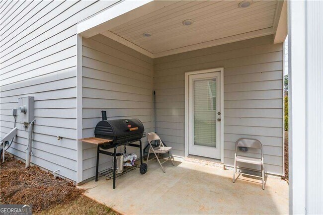 Building Photo - 4700 Blake Lp