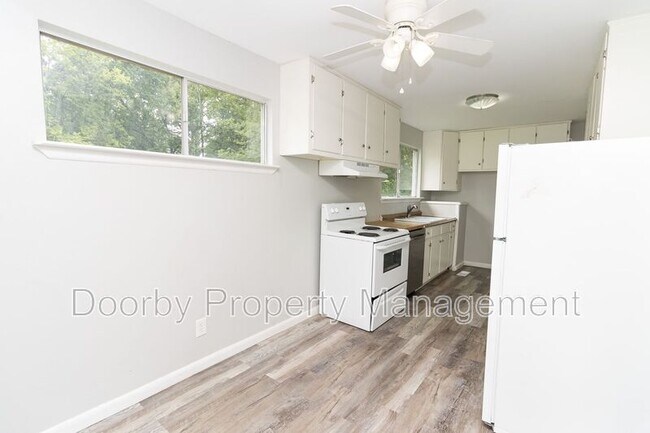 Building Photo - 304 McDonald Dr