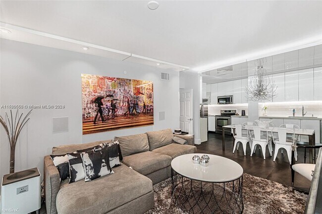 Foto del edificio - 2 br, 2 bath Condo - 17145 N Bay Rd Apt 4106