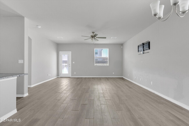 Building Photo - 12260 Desert Wolf Ave