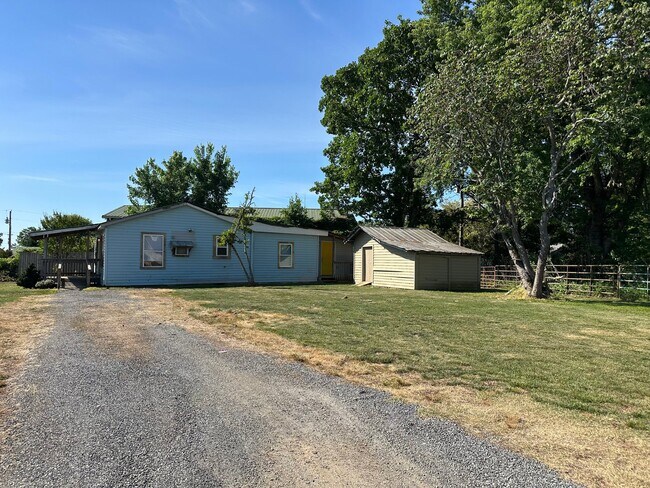 Foto del edificio - 4499 Hickory Nut Ridge Rd