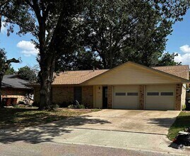 Building Photo - 3318 Kingfisher Ln