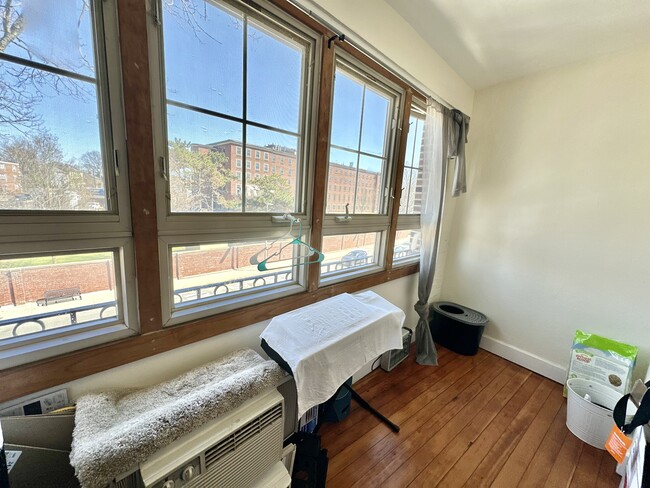 Building Photo - 335 S Huntington Ave