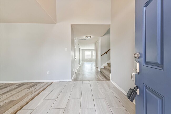 Foto del edificio - 1217 Quarterhorse Dr