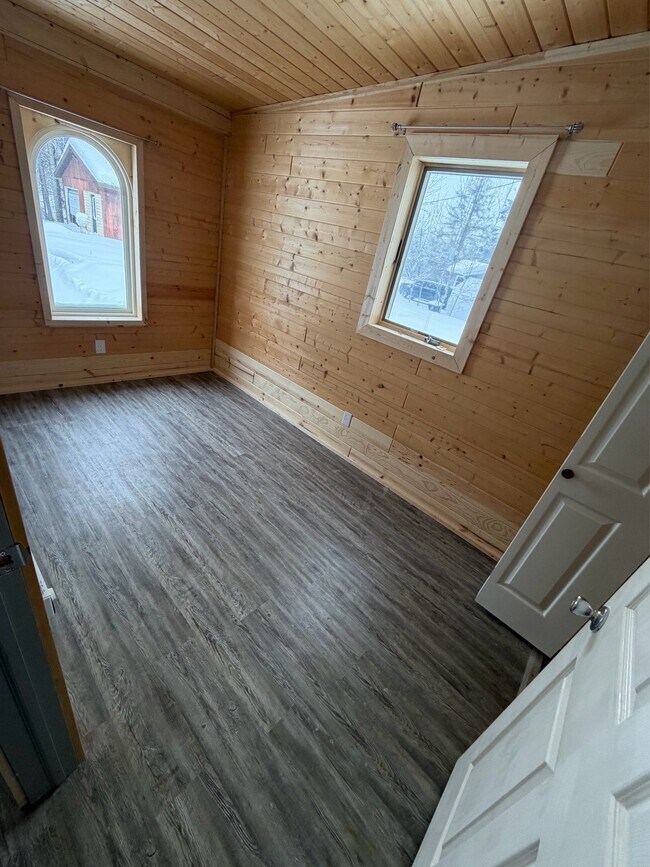 Foto del edificio - 2824 E 3 Mile Rd