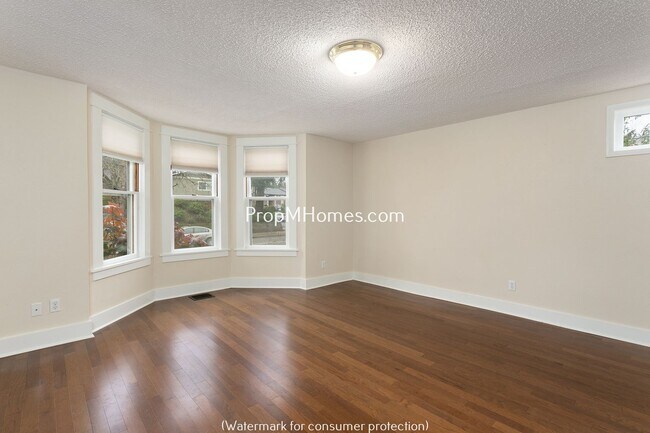 Foto del edificio - 2725 SE Stark St
