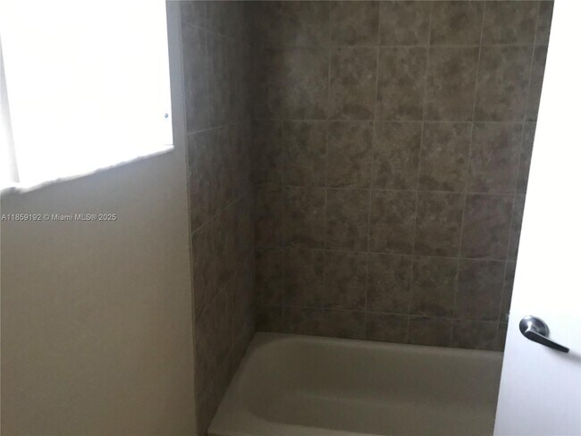 Foto del edificio - 8371 SW 148th Pl