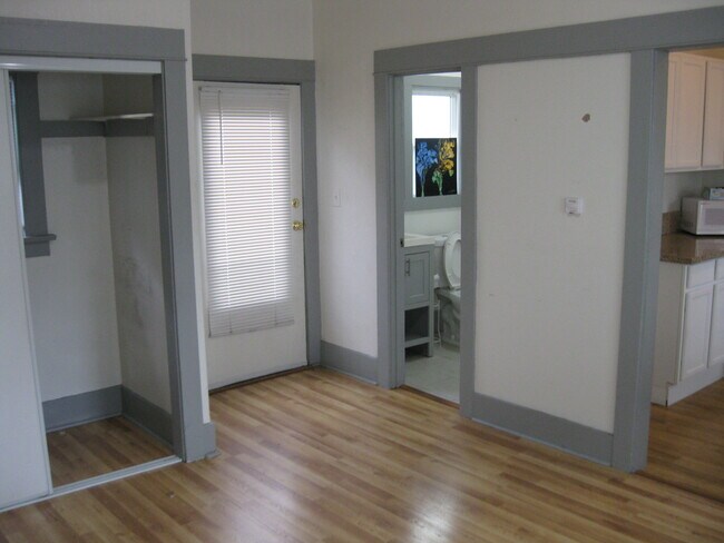 Building Photo - 527 Atlantic Ave