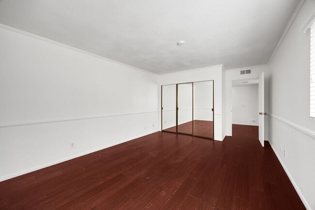 Foto del edificio - 3 Bed, 3 Bath townhome in Woodbridge Village