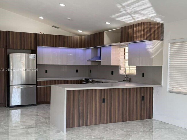 Foto del edificio - 189 Cameron Dr