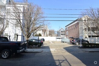 Building Photo - 23 Cameron St