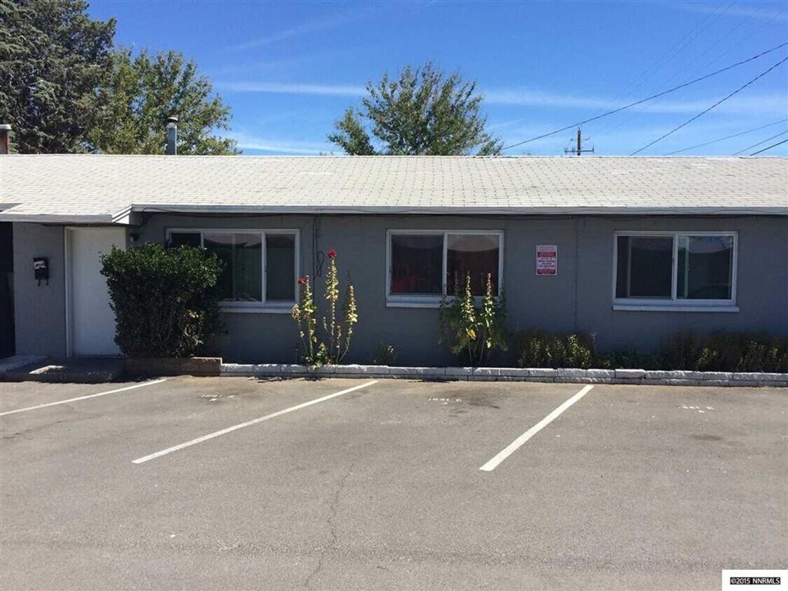 Foto principal - Two bedroom condo in Sparks