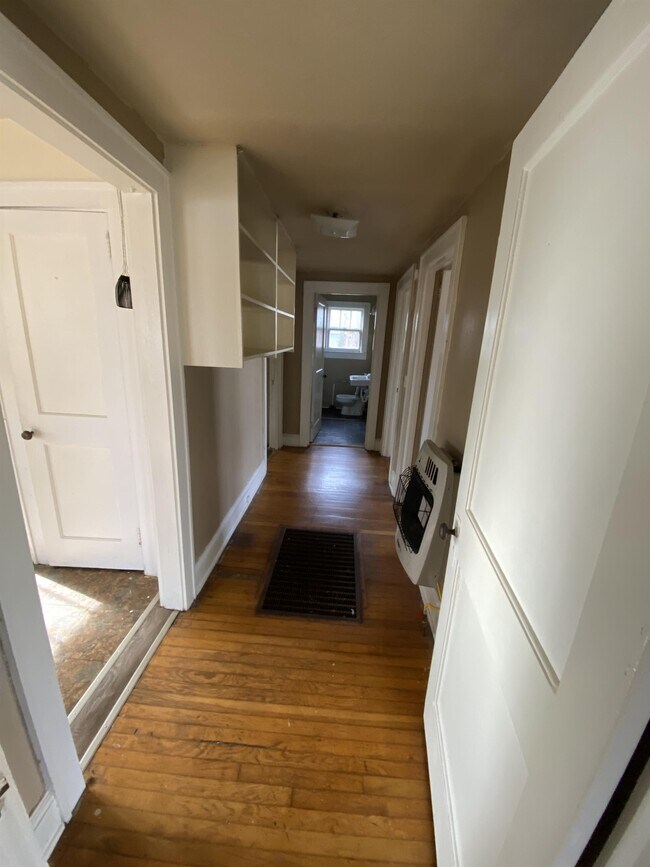 Foto del edificio - 303 N 8th St