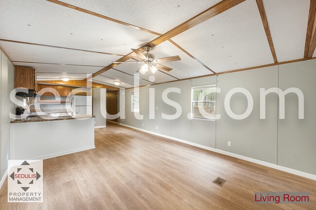 Building Photo - 354 Frankie Ln