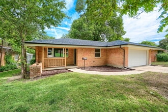 Building Photo - 1048 Indian Creek Trail