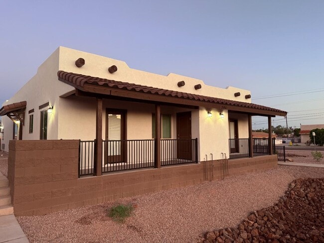 Building Photo - 295 S Avenue A