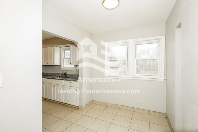 Building Photo - 5047 N 57th St