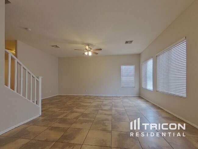 Foto del edificio - 8423 W Hamster Ln