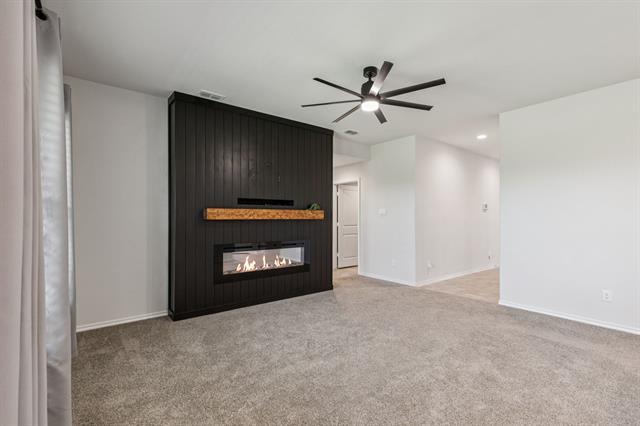 Foto del edificio - 620 Whitecomb Ln