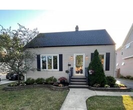 Building Photo - 754 Spring Rd