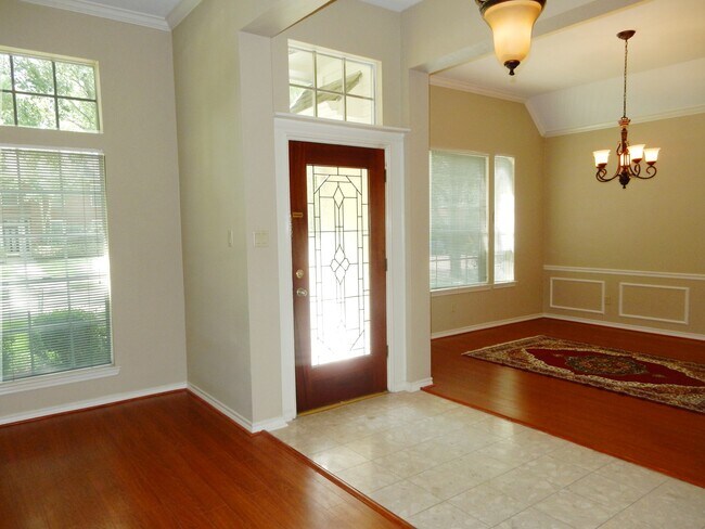 Building Photo - 16611 Colony Terrace Dr