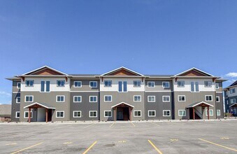 Building Photo - 941 Covey Run Rd