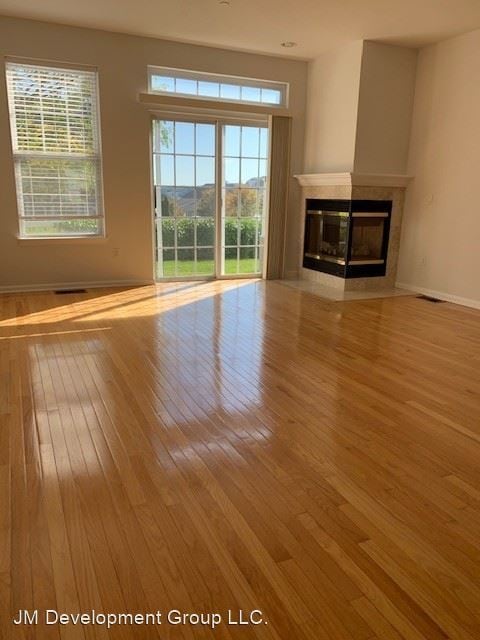 Primary Photo - 2 br, 2.5 bath House - 304 Bridgeview Drive