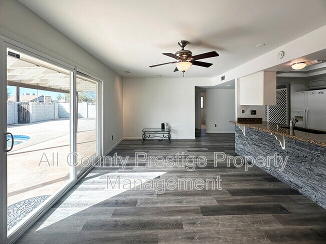 Foto del edificio - 3459 W Dailey St
