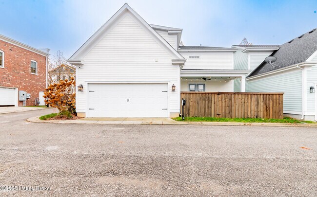 Foto del edificio - 9413 Civic Way